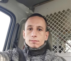 Tony, 35, Paris