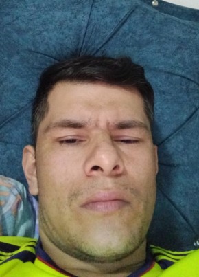 John из Santafe de Bogotá 35 лет