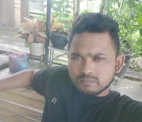 Muna, 18, Banda Aceh