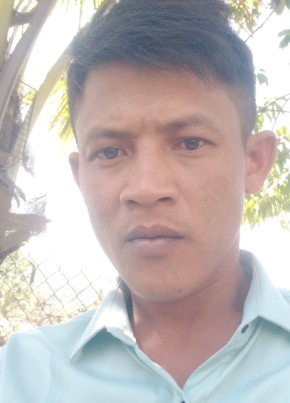 Vesal, 33, ព្រះរាជាណាចក្រកម្ពុជា, ខេត្តតាកែវ