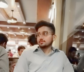 Malik Hamza, 21, Islamabad