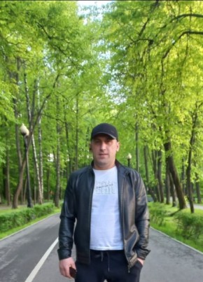 Динис, 39, Россия, Москва