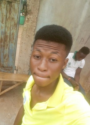 Stone Bwoy, 22, Ghana, Techiman