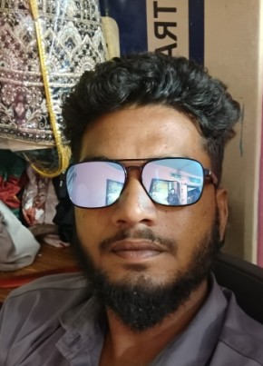 Zuber Khan, 23, India, Hubli