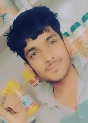Ankit Thakur, 19, India, Jaipur