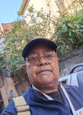 Antônio Carlos из Niterói 71 год