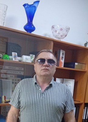 Муса из Нальчика 57 лет