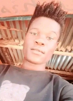 Frank shema, 24, Malaŵi, Lilongwe