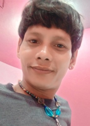 โมท из Myeik 30 лет