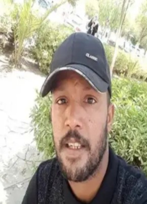 maamar, 40, People’s Democratic Republic of Algeria, Algiers