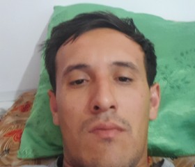 Begench, 26, Frankfurt am Main