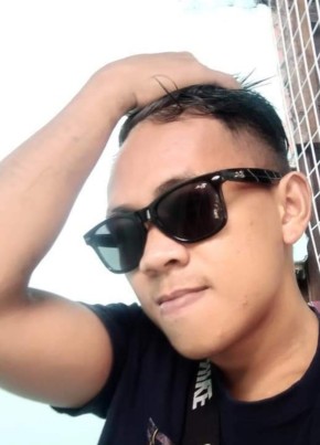 Richard, 27, Philippines, Manila
