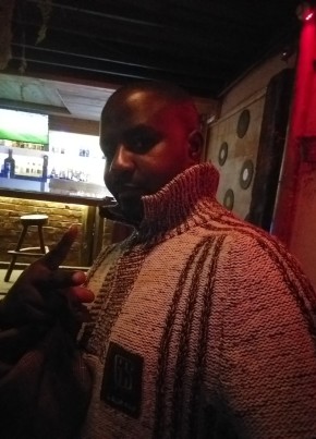 mkate, 39, Uganda, Kampala