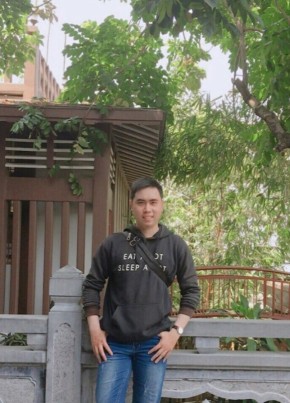 Lê Huy, 31, Công Hòa Xã Hội Chủ Nghĩa Việt Nam, Hà Nội