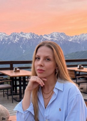 Алина из Перми 26 лет