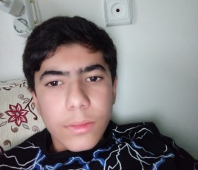 Mustafa, 18, Diyarbakir