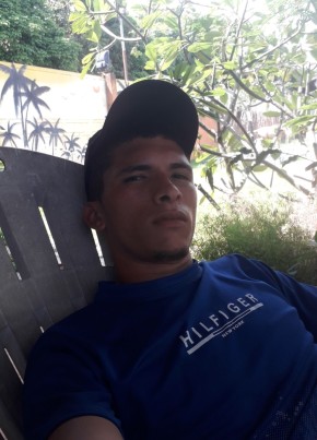 Alberto, 25, República Bolivariana de Venezuela, Valencia