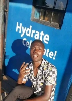 Andrew из Ndola 22 года