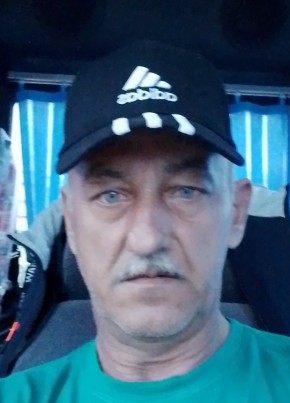 Олег, 54, Россия, Адлер