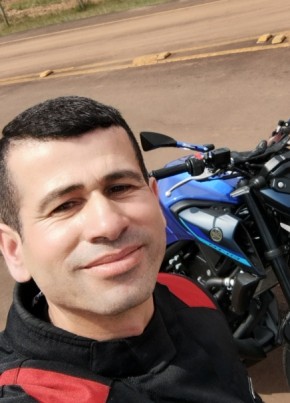 Gil из Curitibanos 44 года