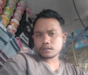 Damar, 30, Pekanbaru