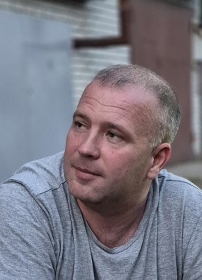 Анатолий из Брянска 45 лет