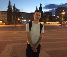 Юрий, 22 года, Курск