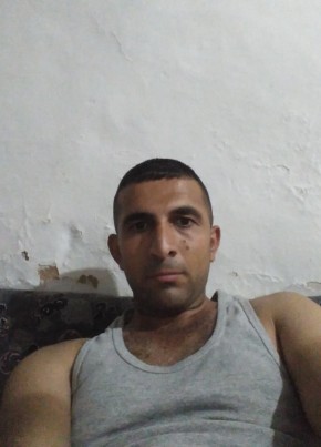 Mehmet Sasmaz, 30, Türkiye Cumhuriyeti, Ankara
