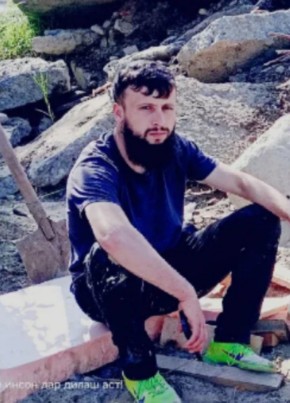 Ахмед из Мончегорска 26 лет