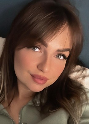 Полина из Гатчины 35 лет
