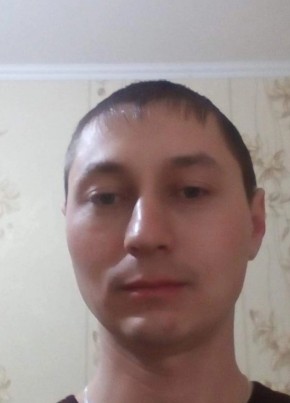 Олег, 35, Россия, Чебоксары
