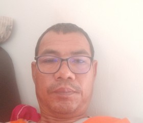 สุชิน, 52, Damnoen Saduak