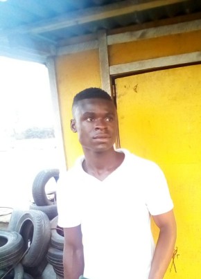Gyebi Yaw Thomas, 26, Ghana, Teshie