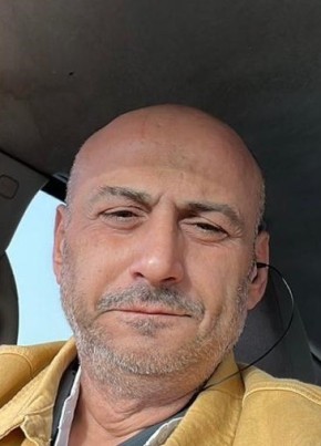 ‪Raghdan Badawi‬, 55, Estado Español, la Ciudad Condal