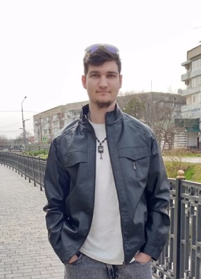 Руслан из Джанкоя 26 лет
