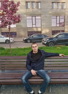 максим, 32, Россия, Москва