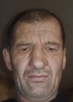 Виталий из Тоора-Хема 52 года
