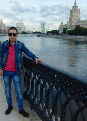 Артур, 28, Россия, Москва