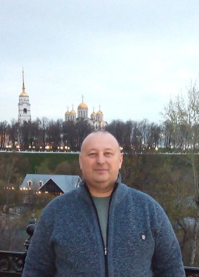Valeriy, 56, Russia, Gus-Khrustalnyy