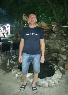 Иван, 42, Россия, Красногвардейское (Ставрополь)
