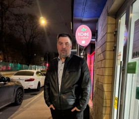 Valentin, 46, Moscow