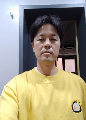 김태엽, 54, 대한민국, 속초