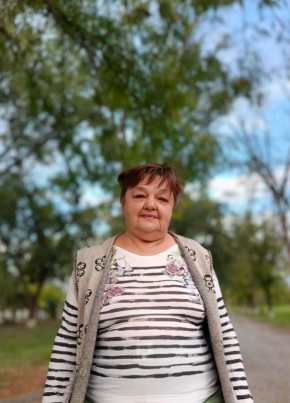 Наталья из Семикаракорска 65 лет