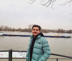 ALAA, 20, Berlin