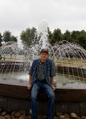 Денис, 42, Россия, Волот
