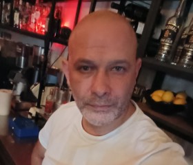 Baios, 40, Thessaloniki