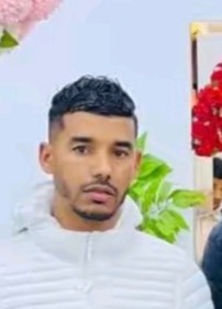 وليد из Algiers 27 лет