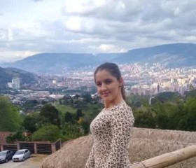 Eliana Henao Ari, 32, Medellin