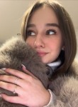Alena, 20, Moscow