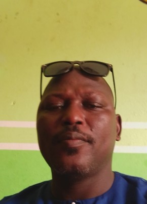 Richard temwa, 50, Republic of Cameroon, Douala
